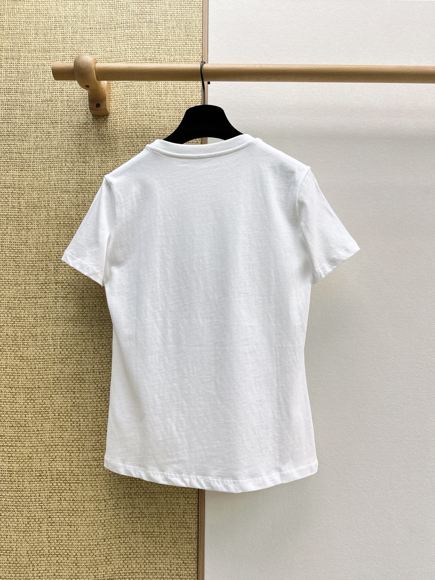 Women's short sleeves